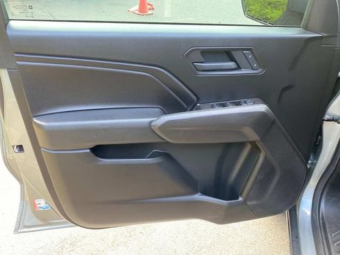 Used 2025 Chevrolet Colorado W/T w/ Advanced Trailering Package RWD image 12