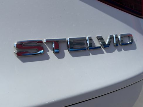 Used 2022 Alfa Romeo Stelvio Ti w/ Active Assist Plus Package AWD/4WD image 14