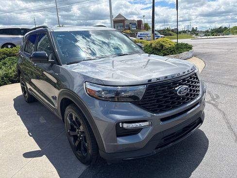 Used 2024 Ford Explorer ST-Line w/ Class IV Trailer Tow Package AWD/4WD image 4