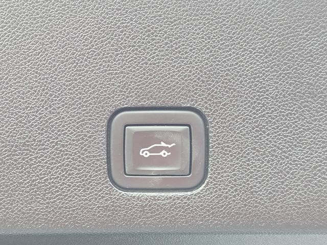 Used 2023 Cadillac XT6 Luxury AWD/4WD image 14