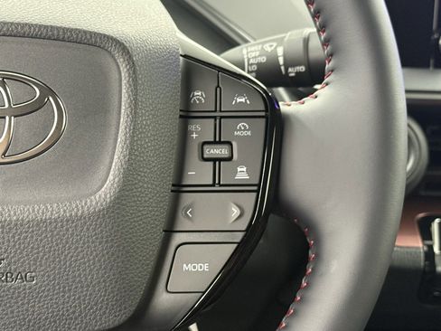 New 2026 Toyota Prius SE image 19