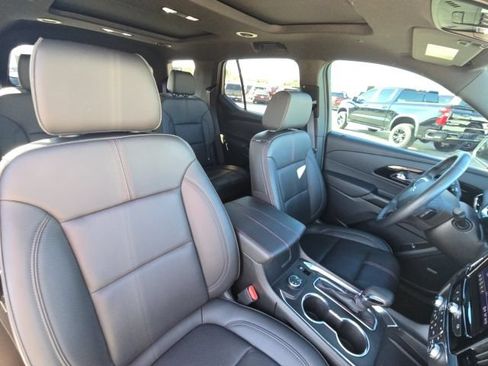 Used 2023 Chevrolet Traverse RS w/ LPO, Floor Liner Package AWD/4WD image 25