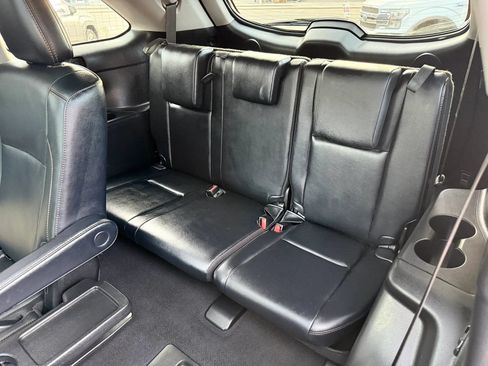 Used 2019 Toyota Highlander Limited Platinum AWD/4WD image 17
