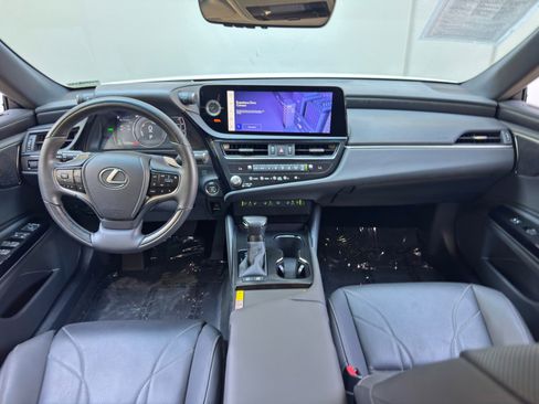 Used 2024 Lexus ES 300h w/ Accessory Package (Z2) FWD image 13