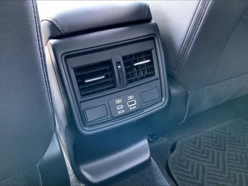 Certified 2026 Subaru Outback Premium AWD/4WD image 10