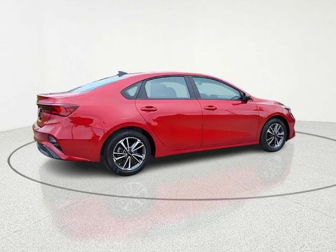 Certified 2023 Kia Forte LXS w/ LXS Technology Package FWD image 6