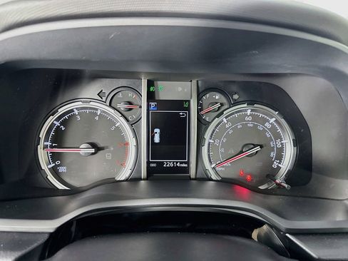 Used 2023 Toyota 4Runner Limited AWD/4WD image 18