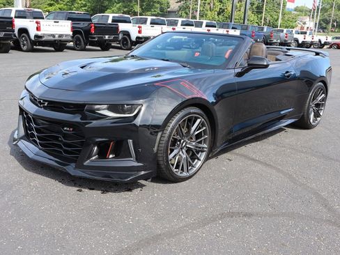 Used 2018 Chevrolet Camaro ZL1 RWD image 34