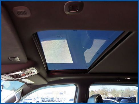 Certified 2024 RAM 1500 Limited image 17