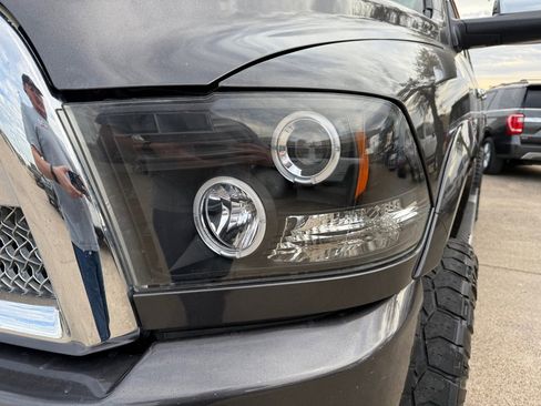 Used 2014 RAM 2500 Limited image 12