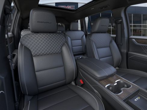 New 2026 GMC Acadia Denali w/ Super Cruise Package FWD image 40