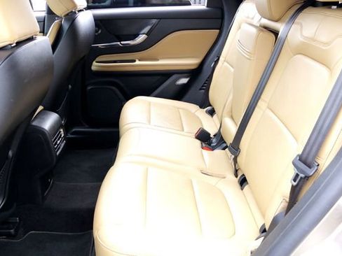 Used 2021 Lincoln Corsair Reserve image 23