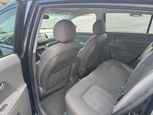 Used 2011 Kia Sportage LX AWD/4WD image 10