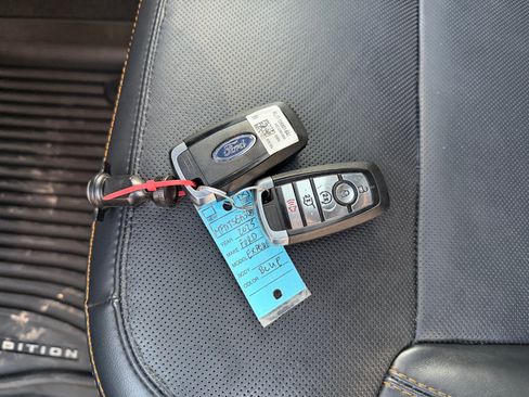 Certified 2025 Ford Expedition Tremor AWD/4WD image 34