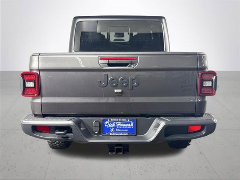 New 2025 Jeep Gladiator Willys image 7