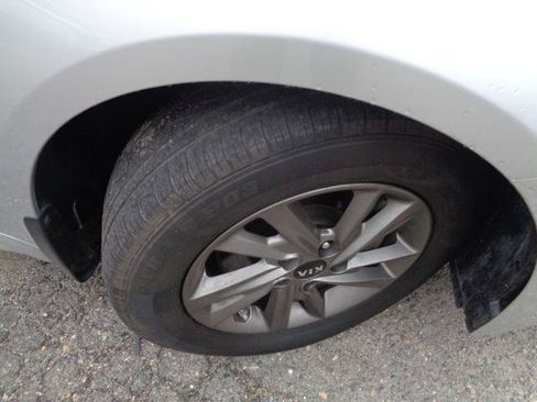 Used 2020 Kia Optima LX FWD image 21