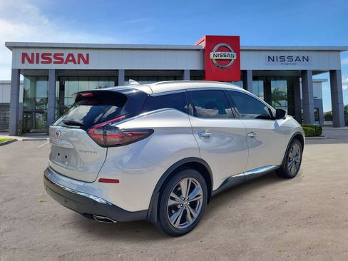 Used 2020 Nissan Murano Platinum w/ Cargo Package FWD image 2