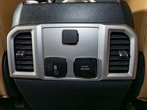 Used 2022 Ford F450 Lariat w/ FX4 Off-Road Package image 24