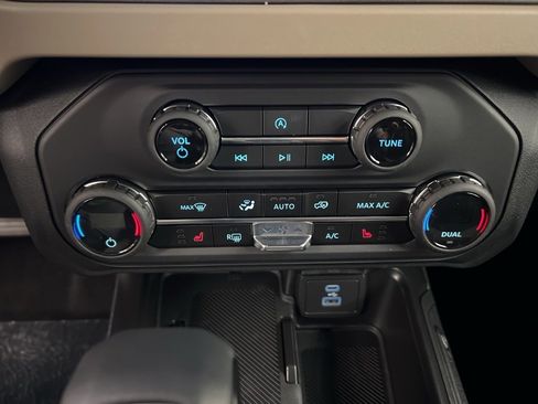 New 2025 Ford Bronco Big Bend image 13