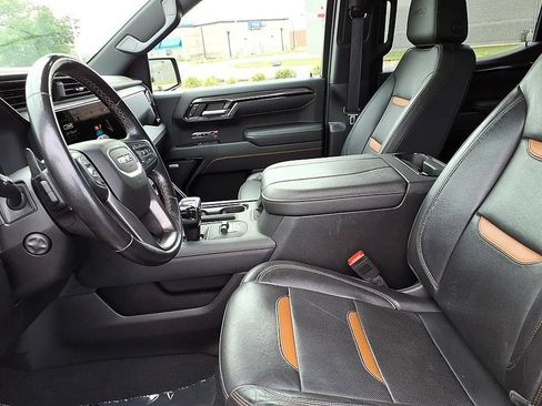 Used 2023 GMC Sierra 1500 AT4 w/ Technology Package AWD/4WD image 18