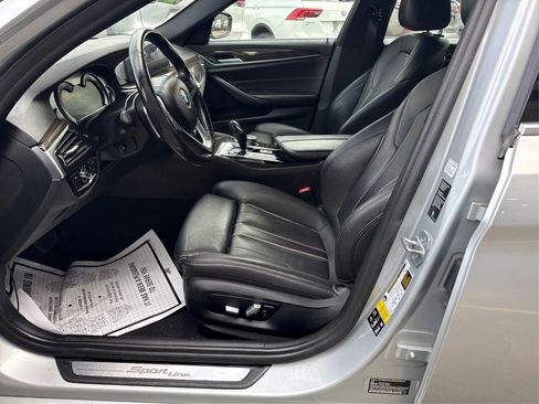 Used 2018 BMW 530i xDrive w/ Premium Package AWD/4WD image 9