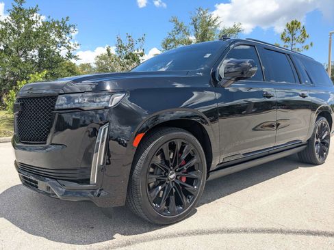 Used 2022 Cadillac Escalade ESV Sport w/ Touring Package AWD/4WD image 9