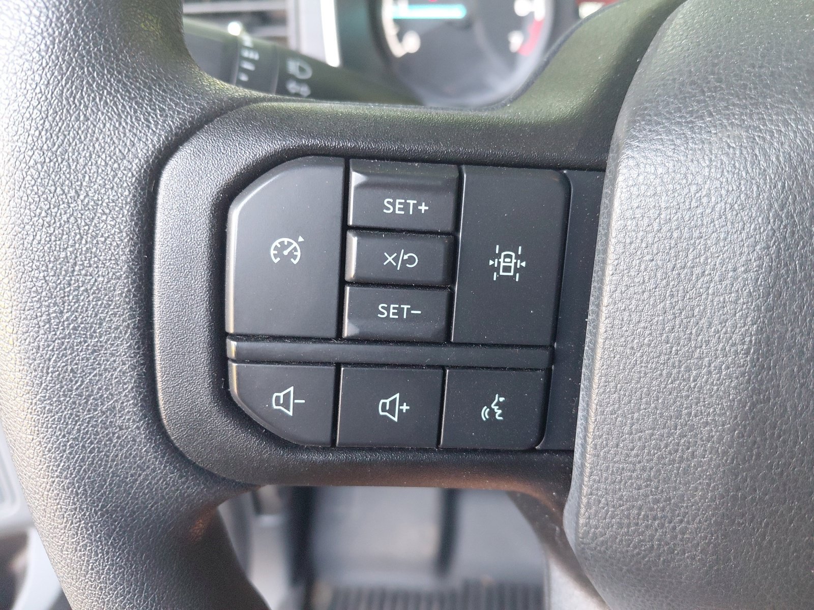 Used 2022 Ford F150 XLT w/ Bed Utility Package AWD/4WD image 5