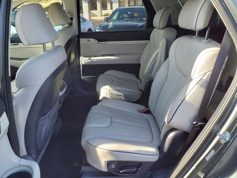 Used 2023 Hyundai Palisade Calligraphy w/ Cargo Package image 12