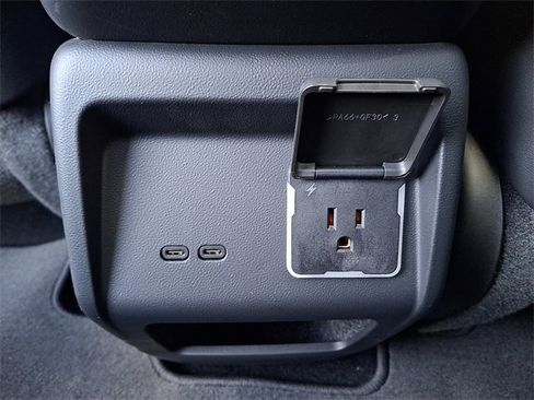 Certified 2025 Cadillac Optiq Sport 1 w/ LPO, ONYX Package image 11