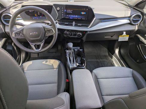 New 2026 Chevrolet Trax LT w/ Driver Confidence Package FWD image 23