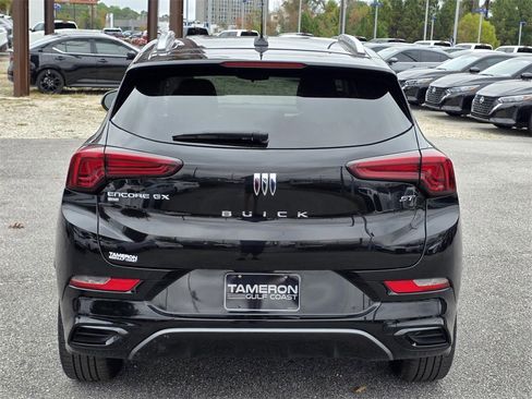 Used 2024 Buick Encore GX Sport Touring image 4