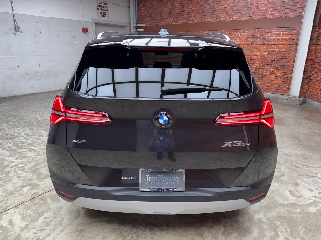 Used 2026 BMW X3 xDrive30i w/ Premium Package AWD/4WD image 3