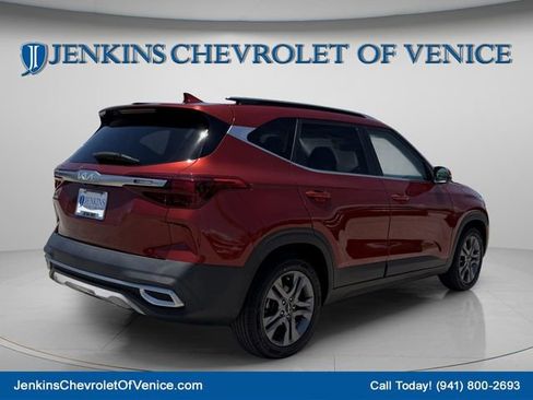 Used 2023 Kia Seltos S w/ Navigation Package FWD image 4