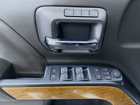 Used 2019 Chevrolet Silverado 2500 LTZ w/ Duramax Plus Package image 18