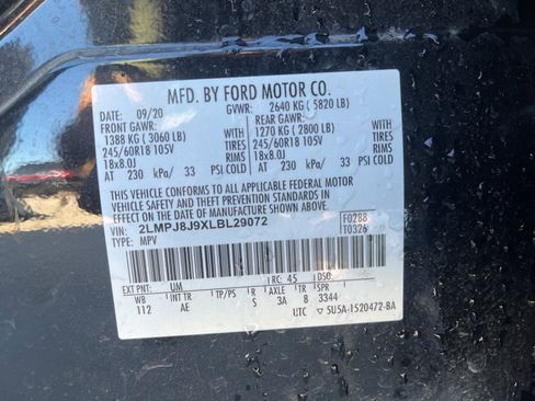 Used 2020 Lincoln Nautilus Premier w/ Equipment Group 101A image 9