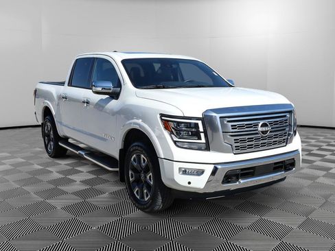 Used 2024 Nissan Titan Platinum Reserve w/ Moonroof Package AWD/4WD image 14