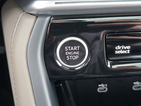 Certified 2025 Audi Q5 Premium w/ Convenience Package image 24