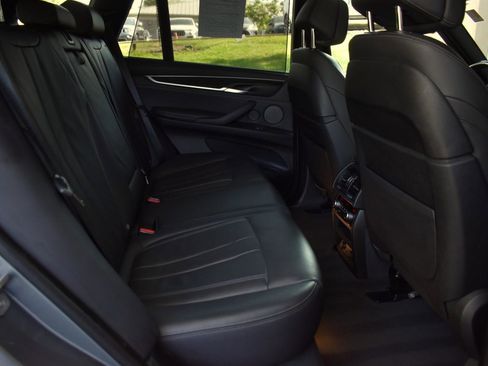 Used 2018 BMW X5 xDrive50i w/ M Sport Package image 41