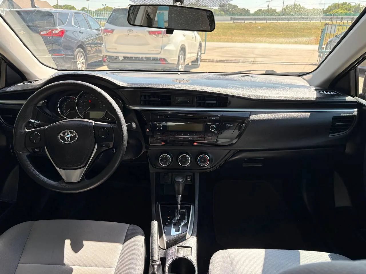 Used 2014 Toyota Corolla L FWD image 17