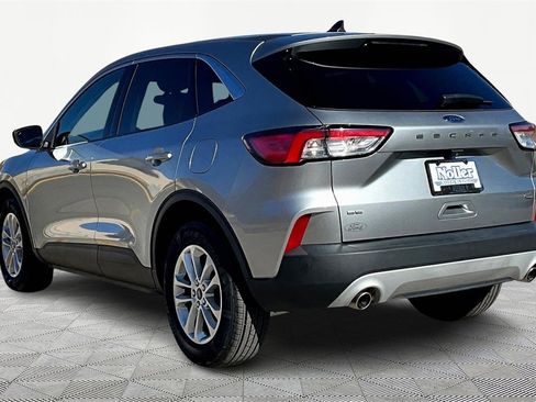 Used 2022 Ford Escape SE image 13