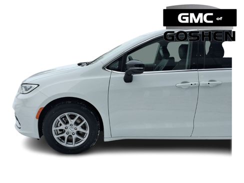 Used 2024 Chrysler Pacifica Touring-L image 5