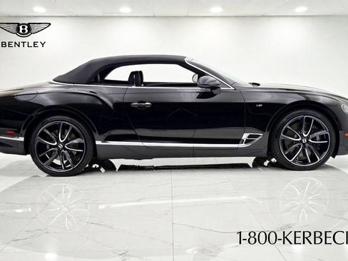 Used 2021 Bentley Continental GT image 15