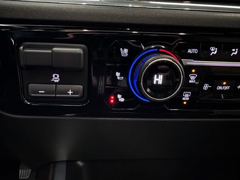 Certified 2024 Chevrolet Silverado 2500 High Country image 25