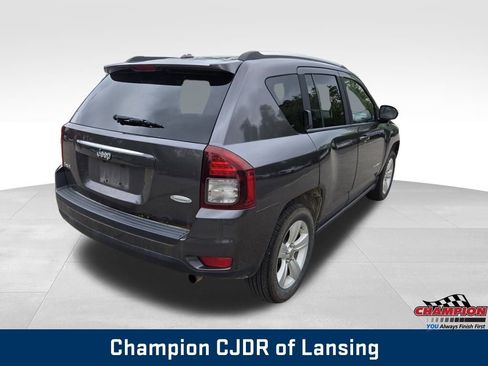 Used 2014 Jeep Compass Latitude AWD/4WD image 7