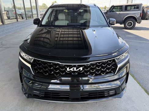 Used 2022 Kia Sorento AWD SX Prestige Plug-In Hybrid image 2