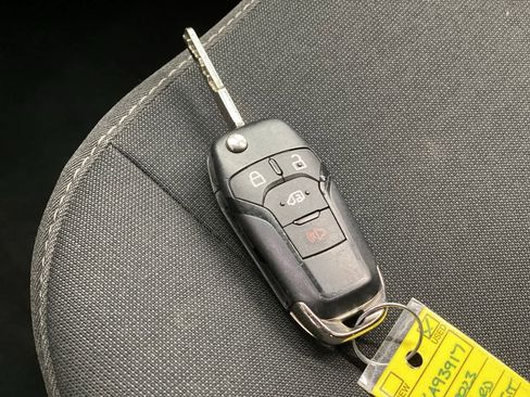 Used 2023 Ford Transit 350 XLT image 30