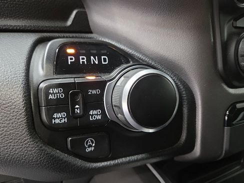 Used 2023 RAM 1500 Big Horn/Lone Star image 17