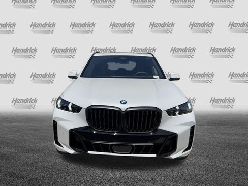New 2026 BMW X5 xDrive40i w/ M Sport Package AWD/4WD image 3