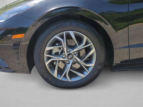 Certified 2023 Hyundai Sonata SEL w/ Convenience Package FWD image 28