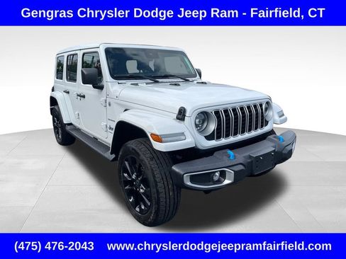 Used 2024 Jeep Wrangler Unlimited Sahara AWD/4WD image 1
